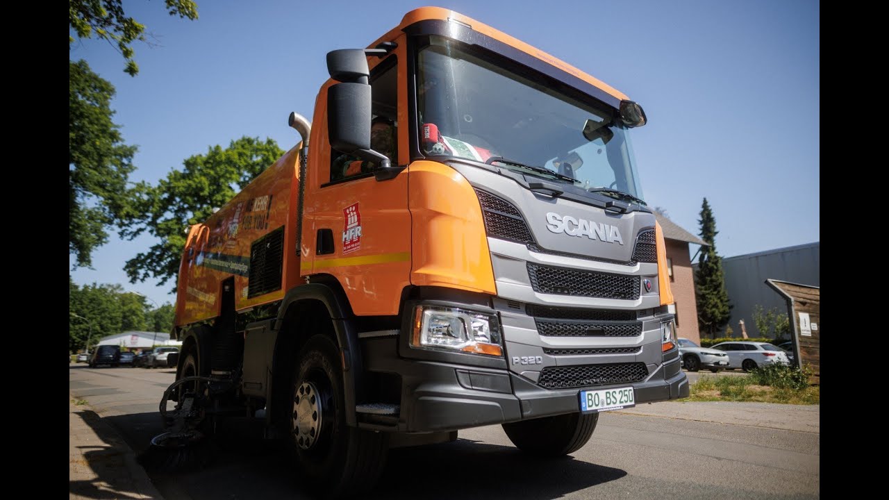 Sauber gelöst: Effiziente Kehrmaschinen von Brock und Scania