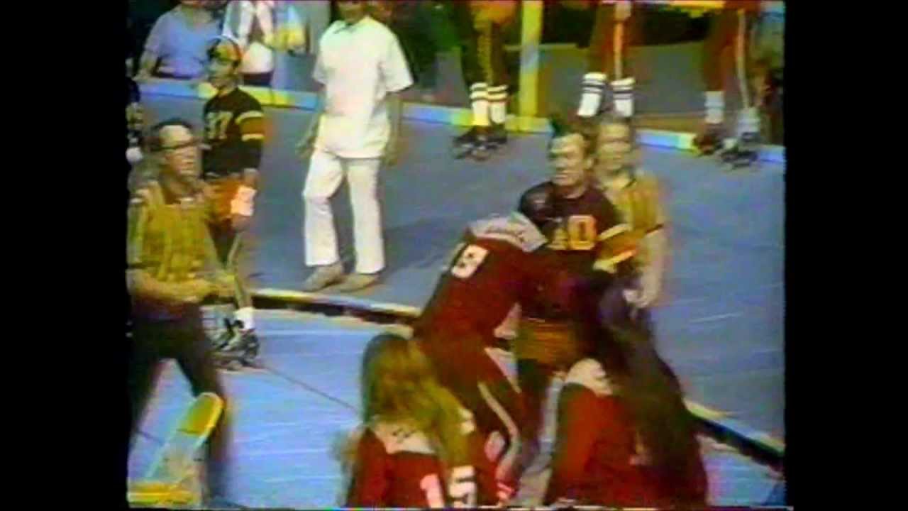 ROLLER DERBY BAY BOMBERS VRS RED DEVILS 8 YouTube