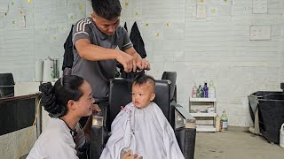 Single mother: Picking plums on the hill to sell at the market - Son had his hair cut by a kind man