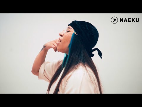 在 YouTube 上觀看「Manuela Usme x JcovKTM x Billy Navidad - Algo (Video Oficial)」