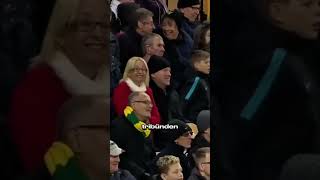 Bir Taraftarın Hakem Olduğu An! 😳