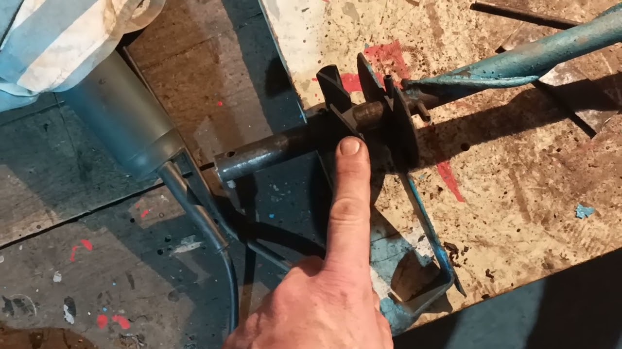 Zamena malih propelera na osovini za djubrivo olt sejalica 4. deo