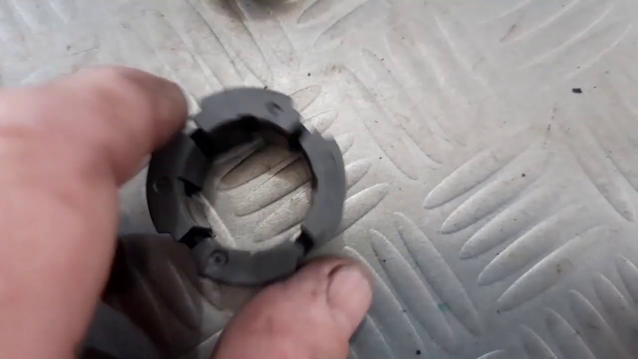 Rangido ou folga na bucha da caixa de direção - o que fazer? Renault Megane Grand Tour Grand Scenic