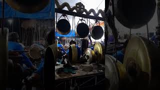 Download Lagu Seni: Wayang Kulit;.... Asyiik...menabuh gamelan Gong MP3