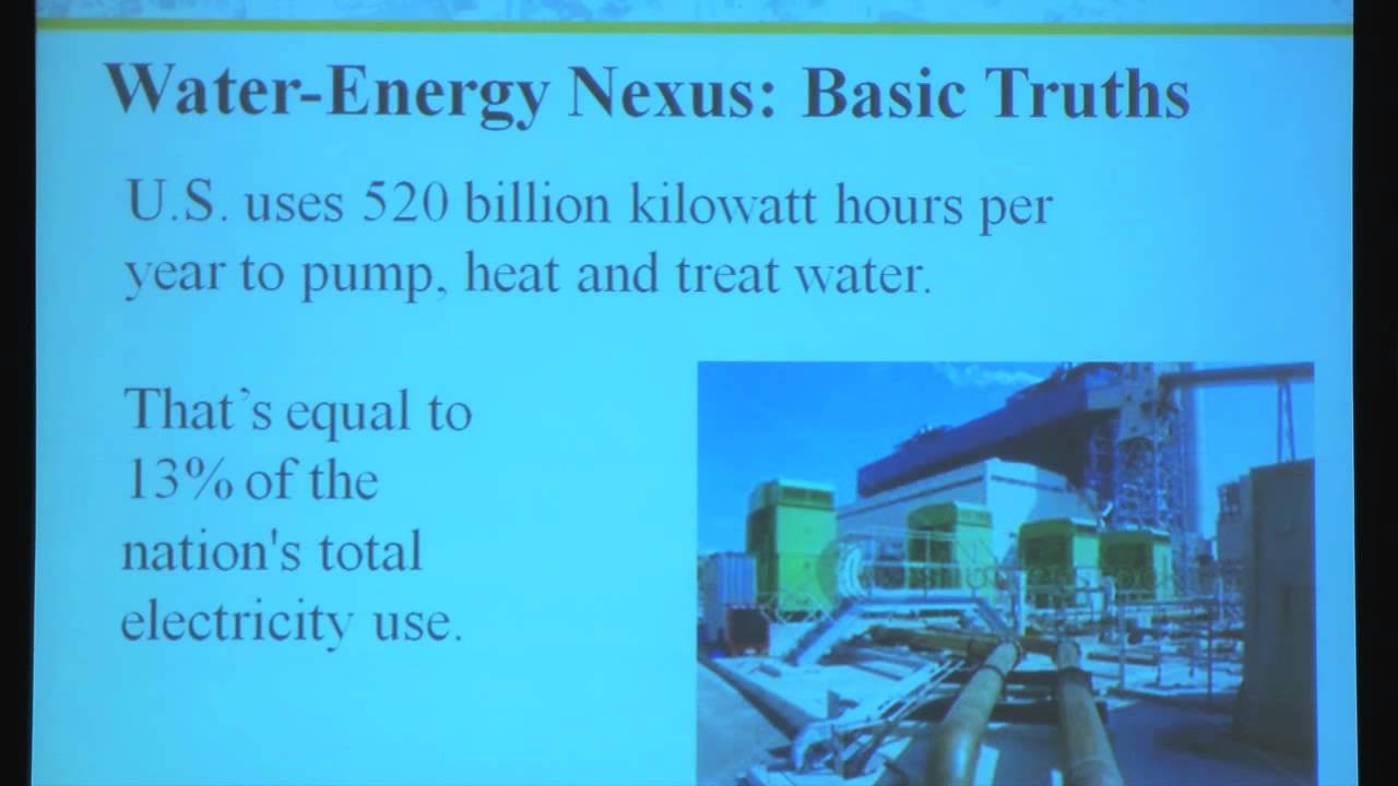 College Place | Program | 2012 Green Energy Summit:  UWM Chancellor Michael R. Lovell