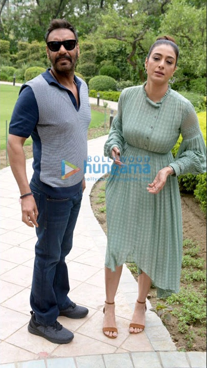 Beautyful Old memories Ajay Devgan and Miss Tabu !! #ajaydevgan #tabu #shorts #ytshorts