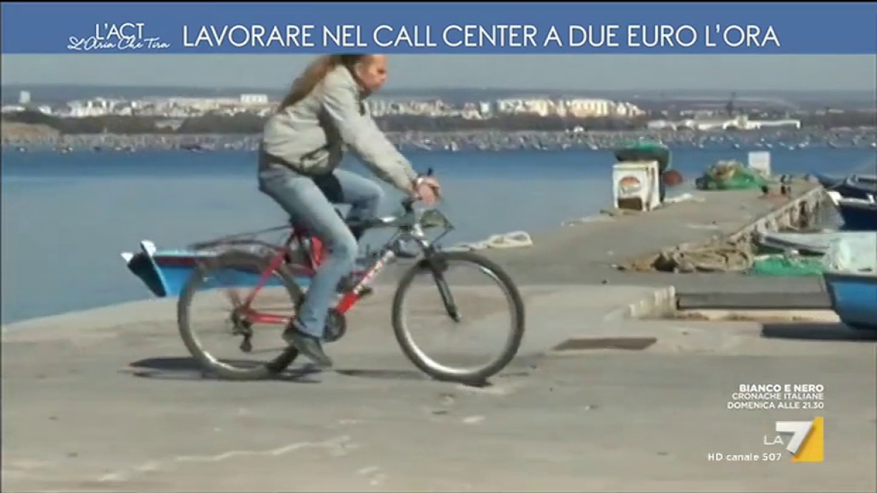 Lavorare nel call center a due euro l'ora