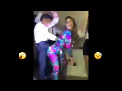 una maestra bailó con un alumno mayor de edad durante una fiesta
