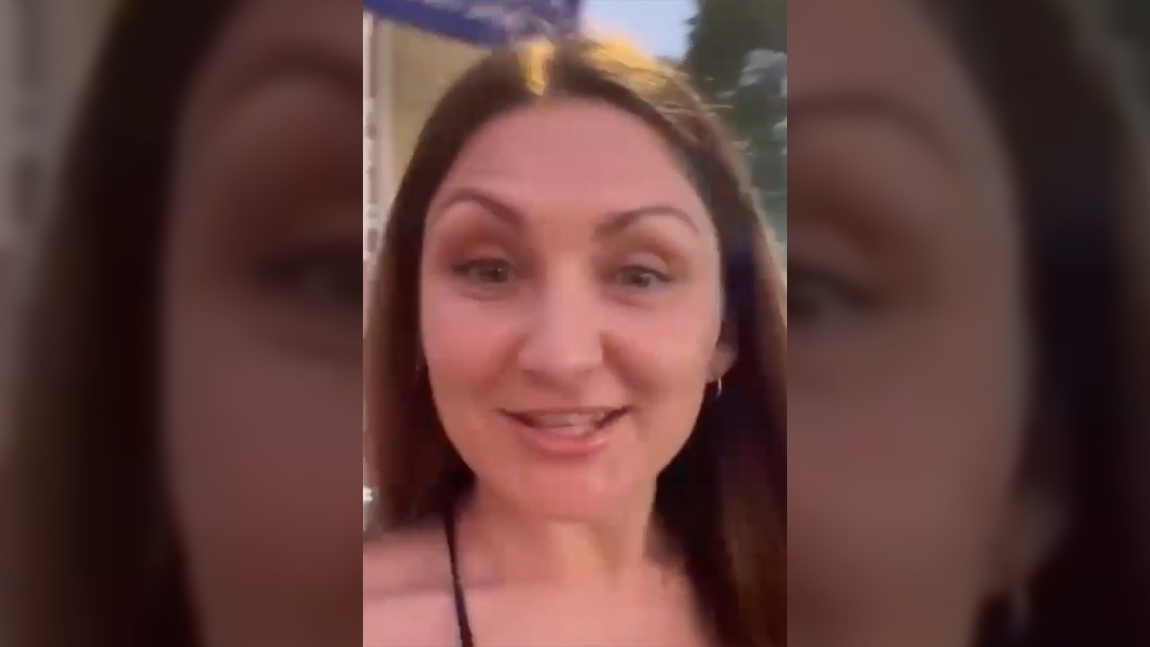 ПЛАТИ МНЕ ЗА СВИДАНИЕ!