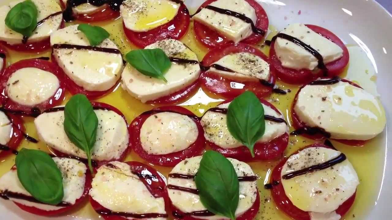 Mozzarella mit Tomaten selber machen - Italienische Kochschule - YouTube