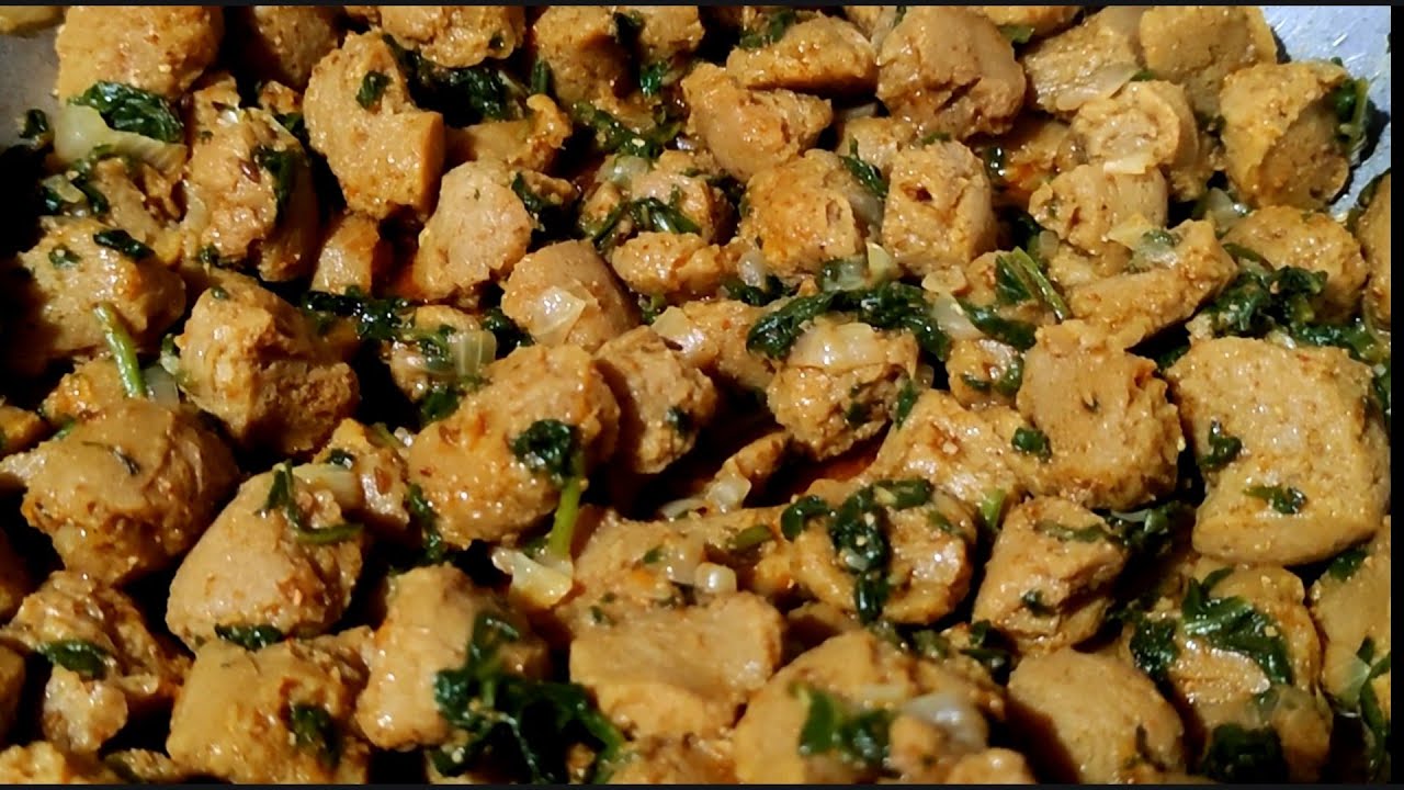 Palakura మీల్మేకర్ కర్రీ meal maker curry in Telugu Soya Chunks