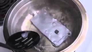 Iphone 6 Kaynar Suda Test Ediliyor