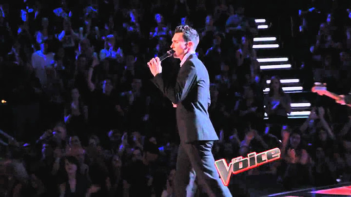 Moves Like Jagger Live version - Live performance video thumbnail