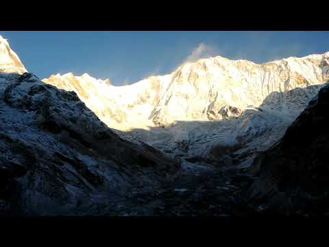 Vídeo: Lista Essencial De Malas Para Trekking No Santuário Annapurna - Matador Network