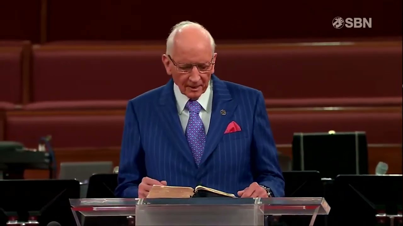 La Oportunidad De Una Imposibilidad — J. Don George