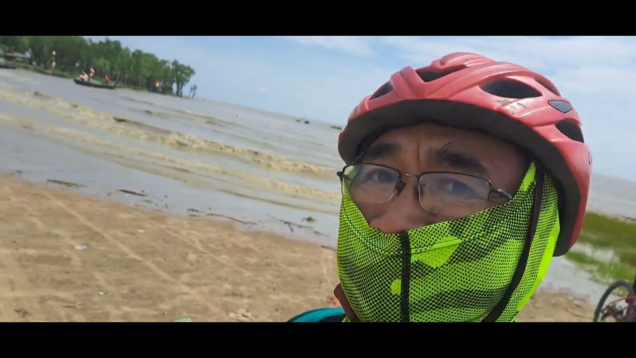 Zweba Kondan Beach with team