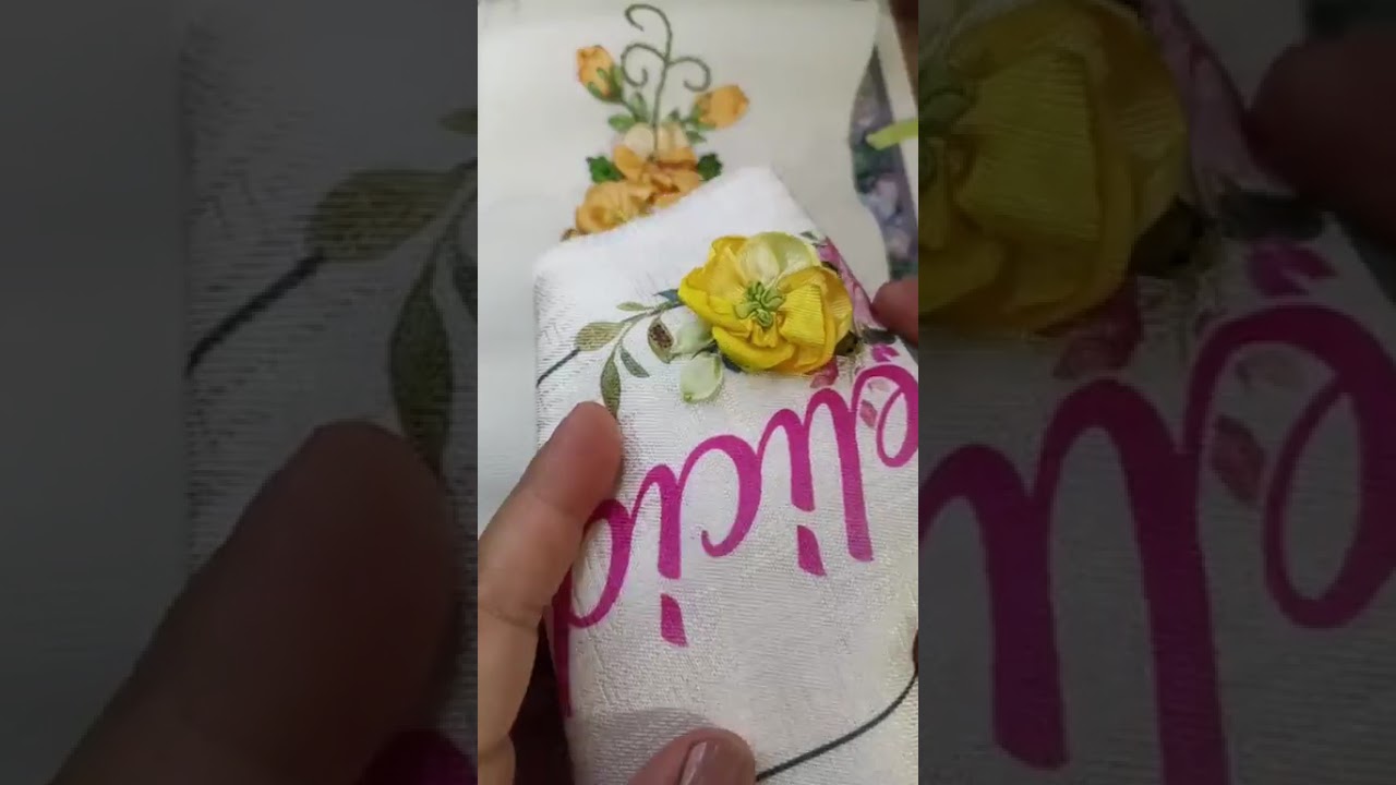 Flor de pétalos Flameados en Cenefa 