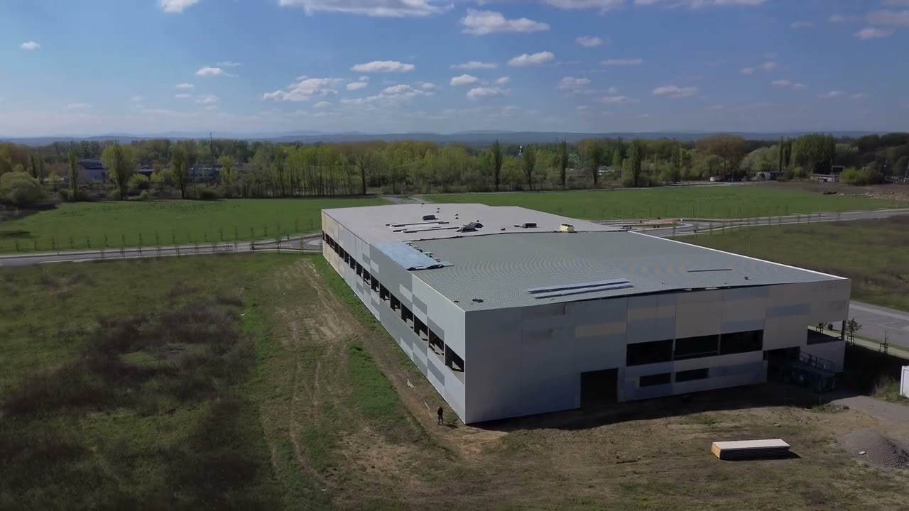 Duża hala z suwnicami i placem manewrowym pod usługi lub przemysł wysokich technologii - motoryzacja, elektronika, robotyka, farmacja, przemysł zbrojeniowy | Badeniego | Igołomska | Nowa Huta - Lokal użytkowy - Sprzedaż - Kraków, Nowa Huta