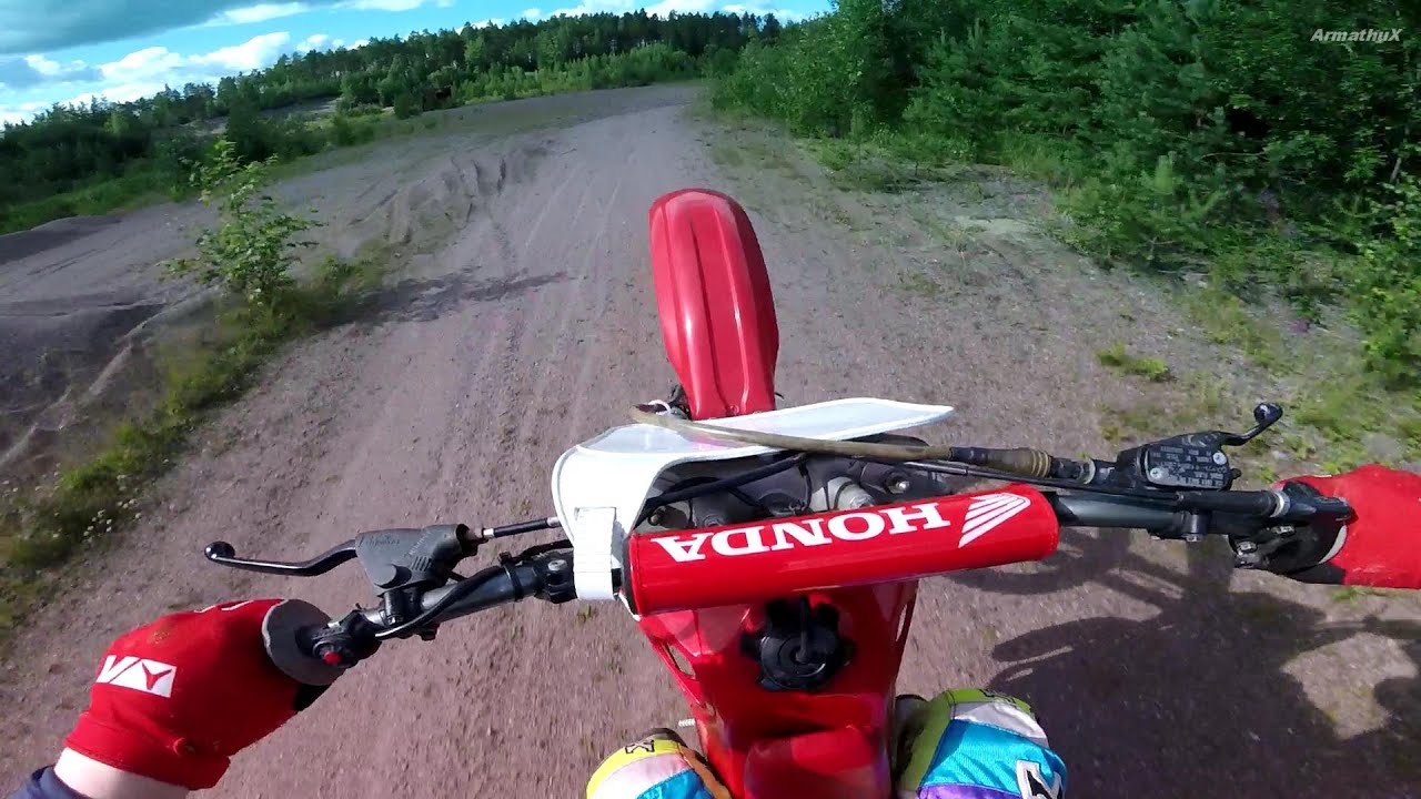 Honda CR250R 2-Stroke (GoPro) - YouTube