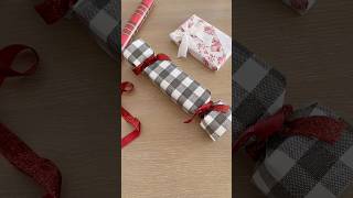 Christmas Gift Wrapping Idea 🎄. #christmas #craftyhacks #craft #giftwrapping #gift