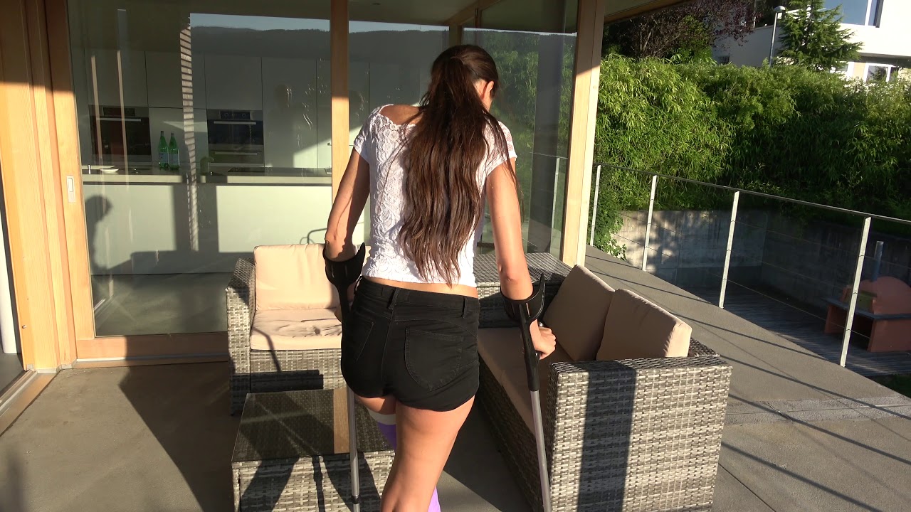 Nadja mit LLC   Trailer