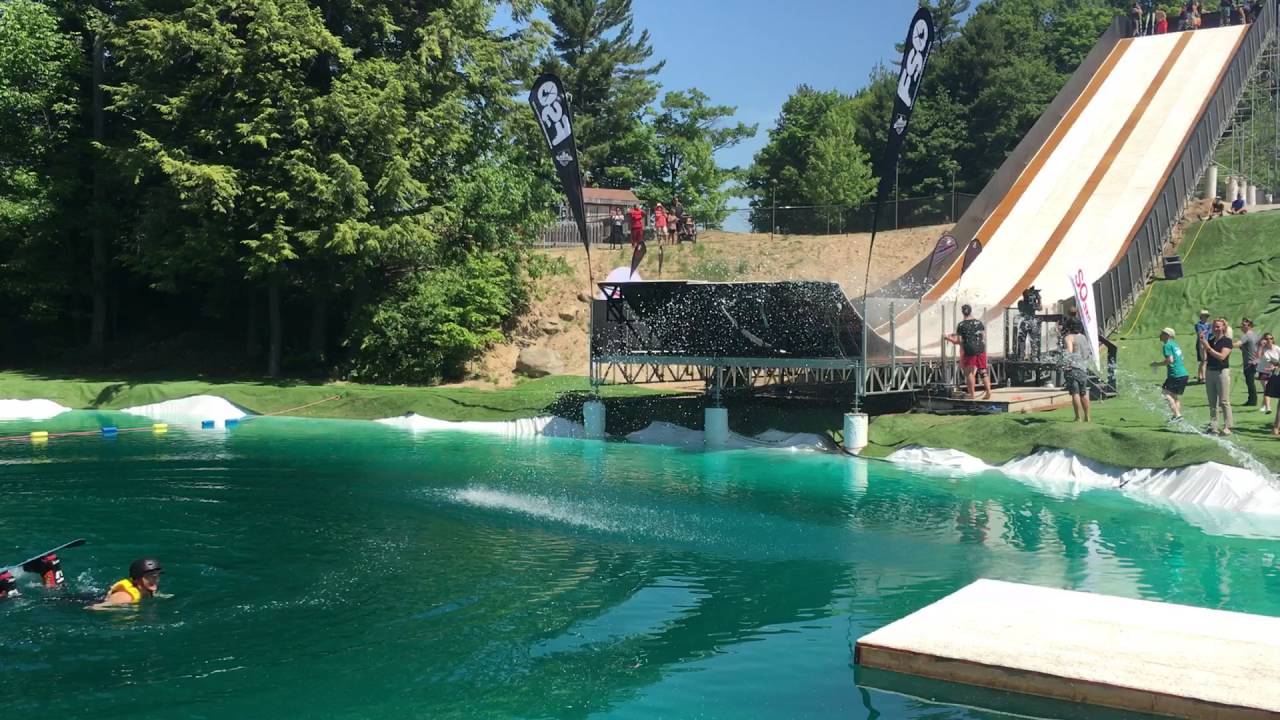 Snowboarding on Horseshoe Resort Water Ramp YouTube