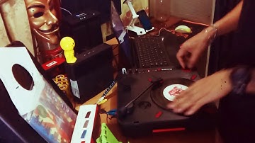 Numark PT01 Scratch Portablist practice