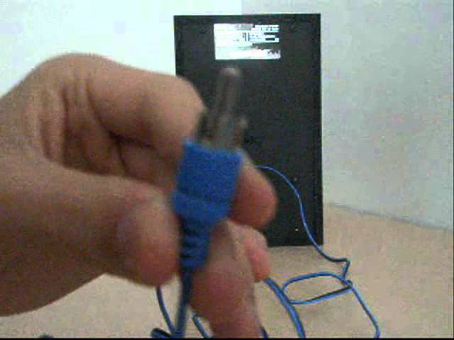 Como conectar un Altavoz a un Celular - YouTube