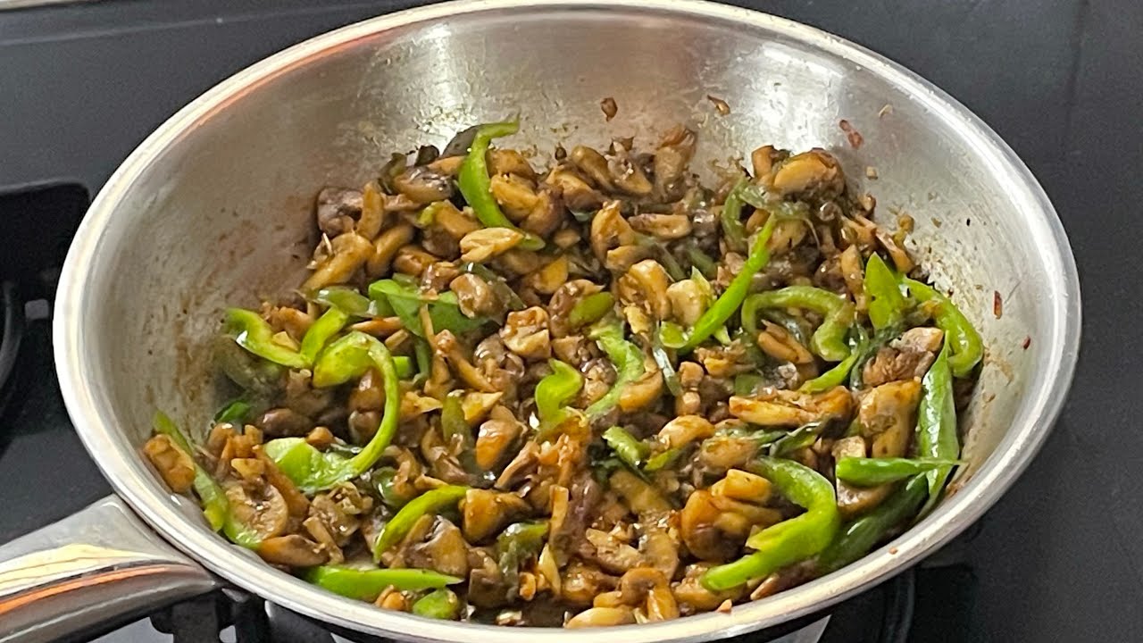 Flavorful Mushroom Fry with Garlic & Herbs | ദിവസേന തയ്യാറാക്കാവുന്ന മഷ്റൂം റെസിപ്പികൾ| Easy Recipes