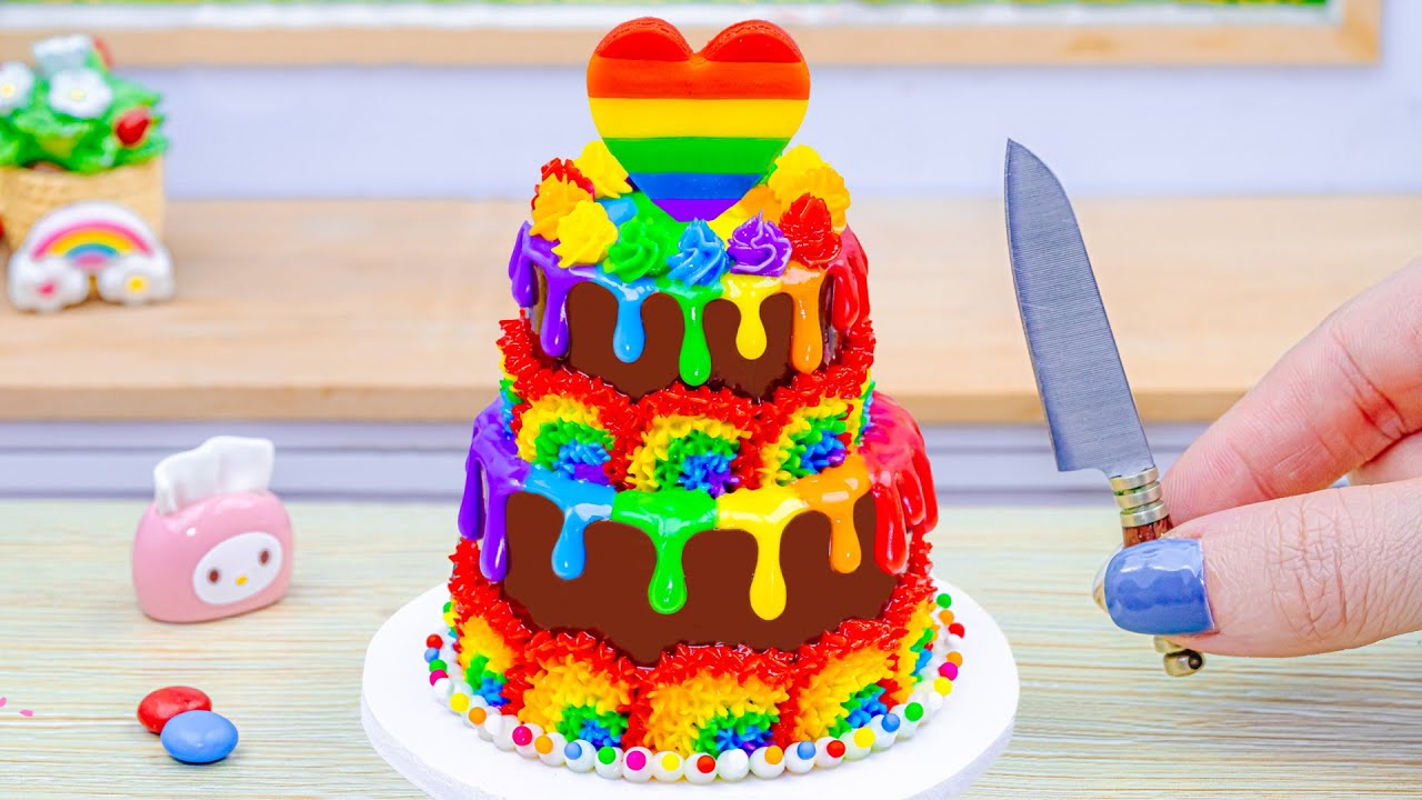 How to Make Rainbow Chocolate Cake - Ideas for Decorating a 2-Tier Rainbow Cake