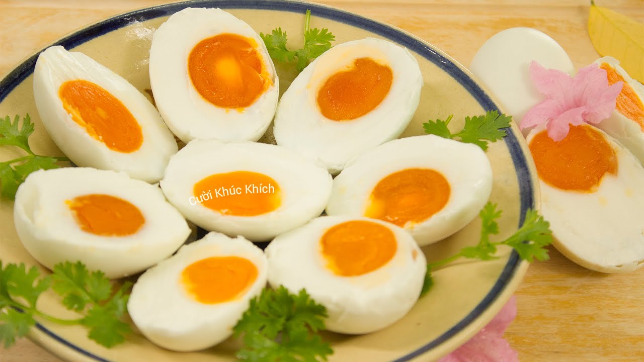 TRỨNG VỊT MUỐI | MẸO SƠ CHẾ TRỨNG KHÔNG TANH VÀ CÁCH NẤU NƯỚC MUỐI NGÂM TRỨNG - CKK