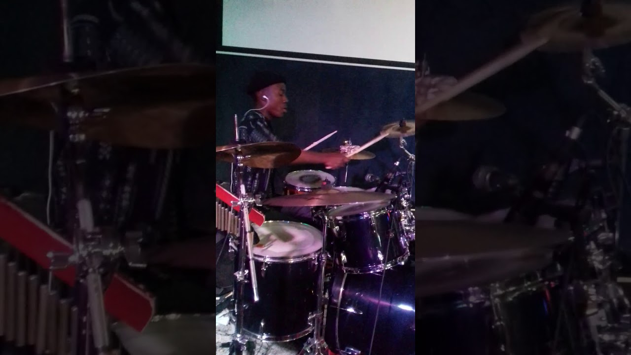 simple drumming , NO CHOPS !! 😉