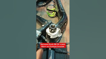 Remove stuck BB30 Crank  | Worn out bottom bracket || #shorts #shortsvideo #youtubeshorts