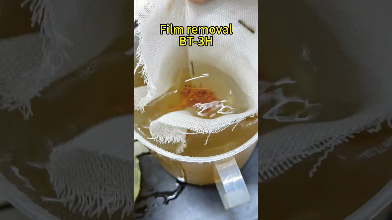 Deplating of electroless nickel from copper pins