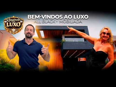 Uma esquadria guilhotina divide o spa e a piscina no living! / / React Monica Poplawski