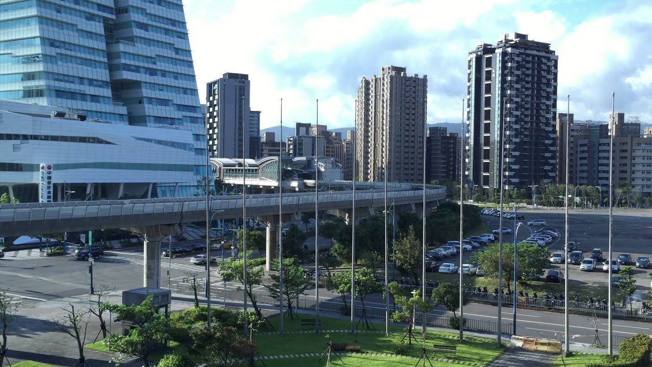 taipei-metro-brown-line-taipei-mrt-nangang-exhibition-center-station