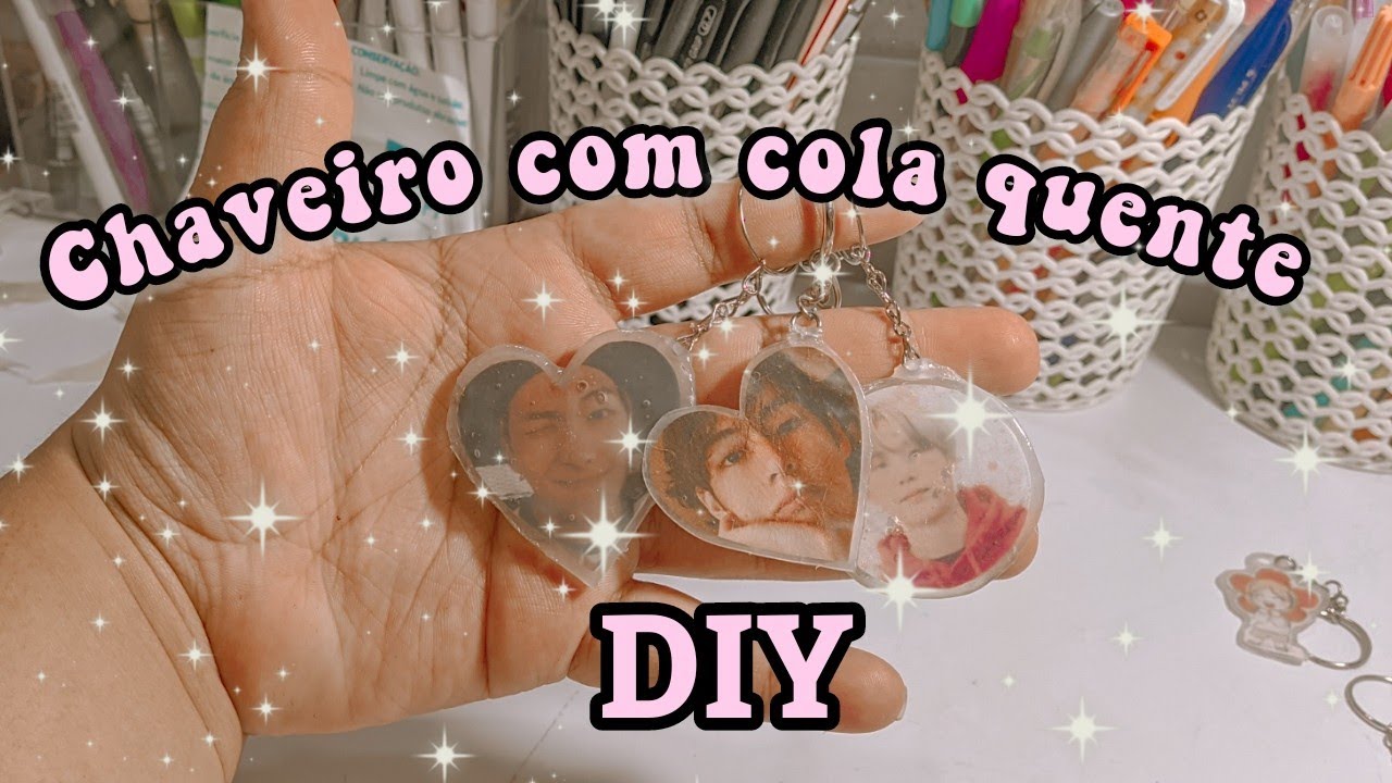 CHAVEIRO KPOP COM COLA QUENTE!!! - DIY | Mari Matias