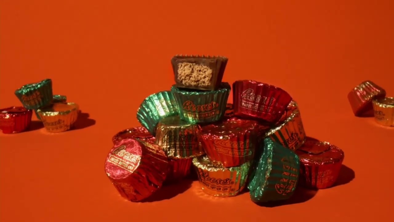 Reese's  Commercial 2025 - (USA) | Try Holiday Miniatures 
