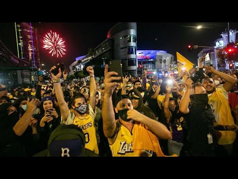 Lakers Fans Celebrate In Los Angeles Staples Center After Lakers Championship Win 2020 Lakers Youtube