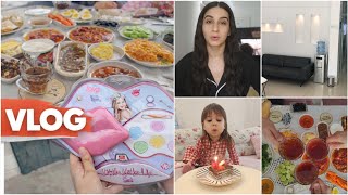 İşler Karişti Sonunda Başladim Arkadaşimla Kahvaltiji̇mnasti̇k Kursu Küçük Bi̇r Sürpri̇z