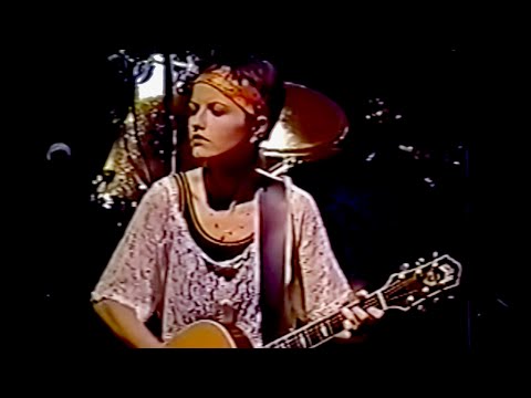 New & Enhanced: The Icicle Melts, Detroit '96 (The Cranberries)