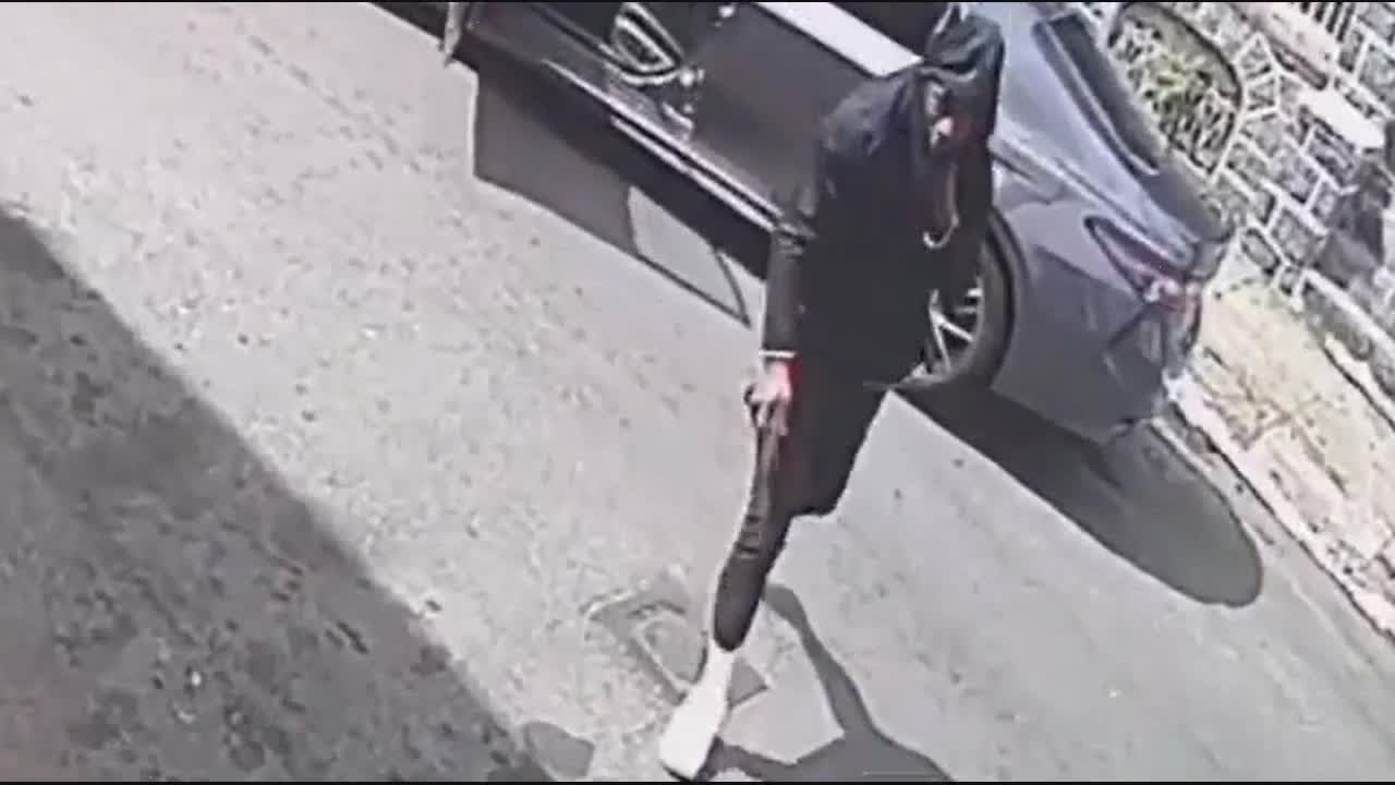 2 gunmen sought after shooting man, woman sitting in car on Philadelphia street, police say