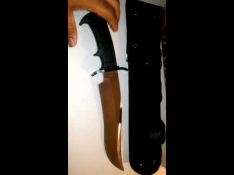 Serpentine Bowie Knives From United Cutlery. This