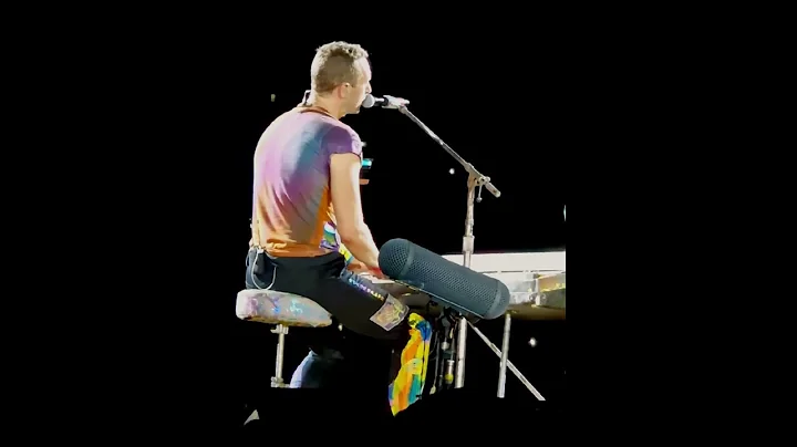 Coldplay LIVE - "Jiggle Jiggle" (cover Louis Thero...