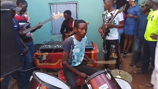 🔥live performance at Mavindini 🔥 Testing instruments with kisaa (kadenger boys band...🔥🎸....