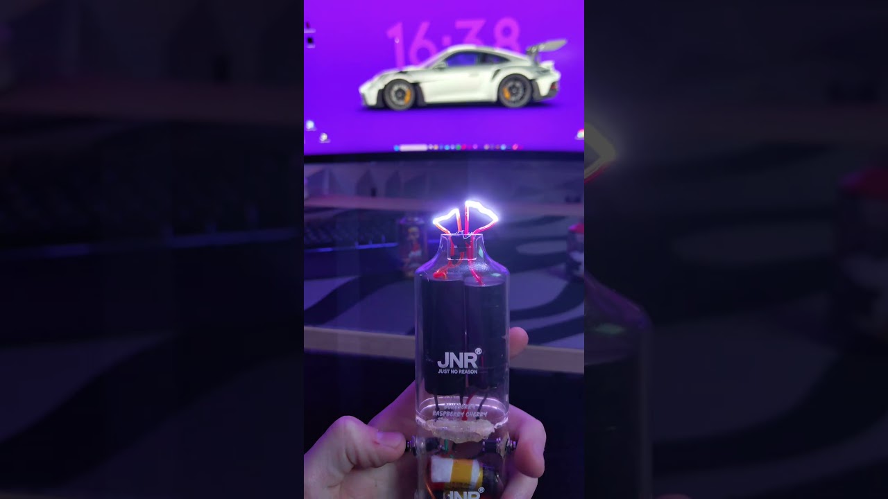 tazer with a puff jnr vape 