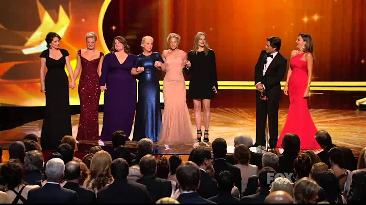 Melissa McCarthy wins an Emmy Award for Mike and M...