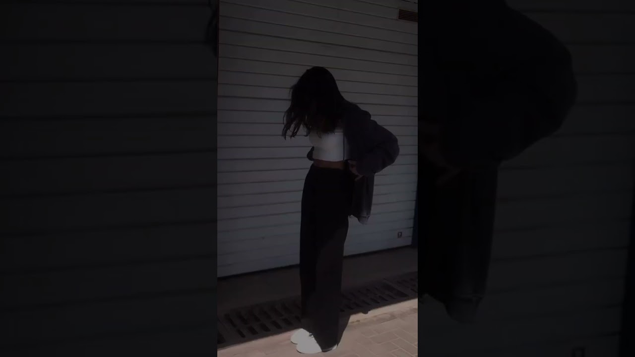 hidden face pose ideas for your next Instagram story Snapchat story ideas