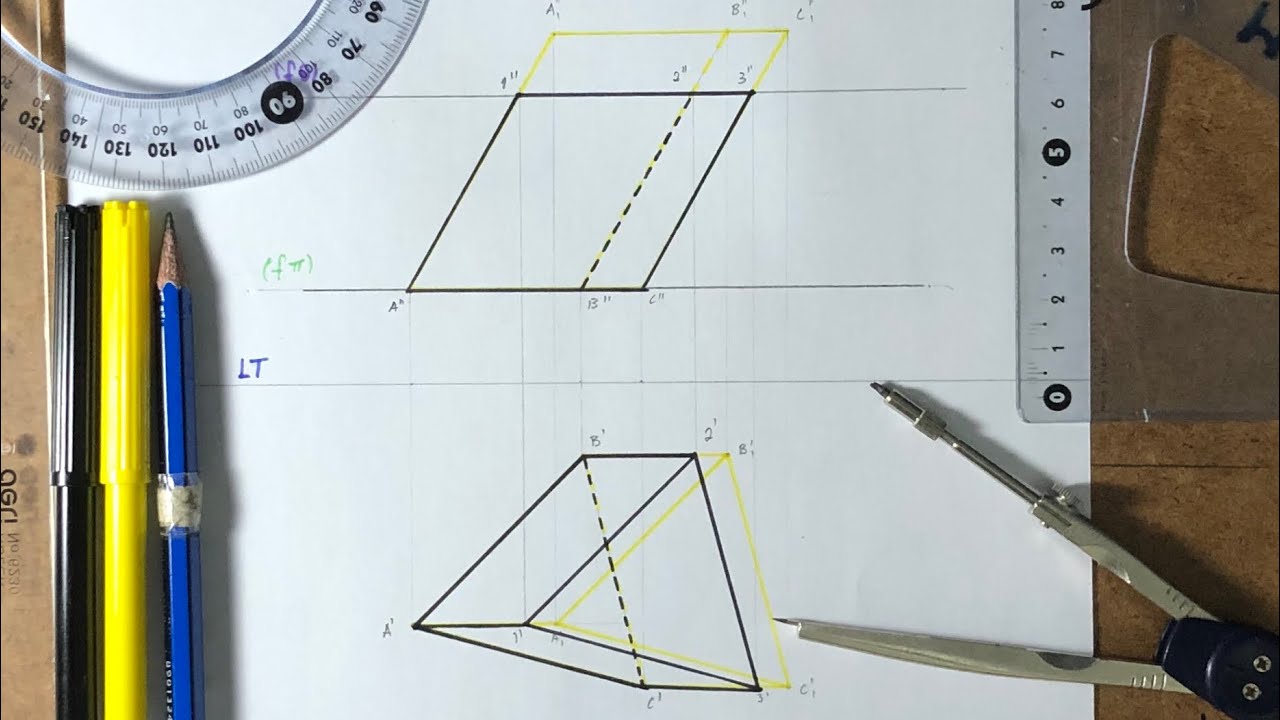 12.ª SECÇÃO DE SÓLIDOS - PRISMA OBLIQO DE BASES TRIANGULARES E DE NÍVEL SEC. P/UM PLANO DE NÍVEL