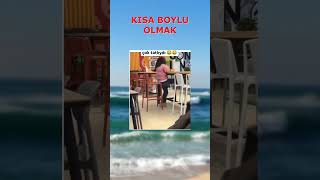 Kısa boylu kızın çaresizliği